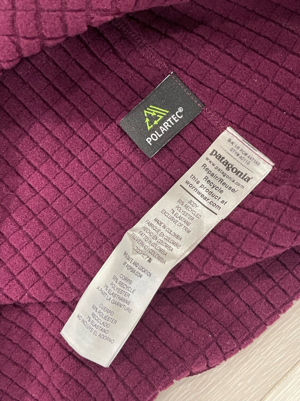Patagonia Women's R1® Pullover Purple Maroon size Large - Picture 9 of 11